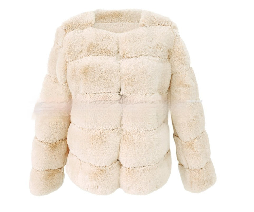 Women's Luxury Faux Fur Coat – Horizontal Stitch Design